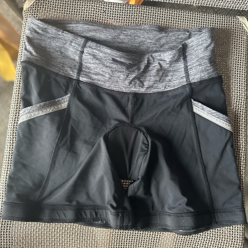 Lululemon Bike Shorts Size 6